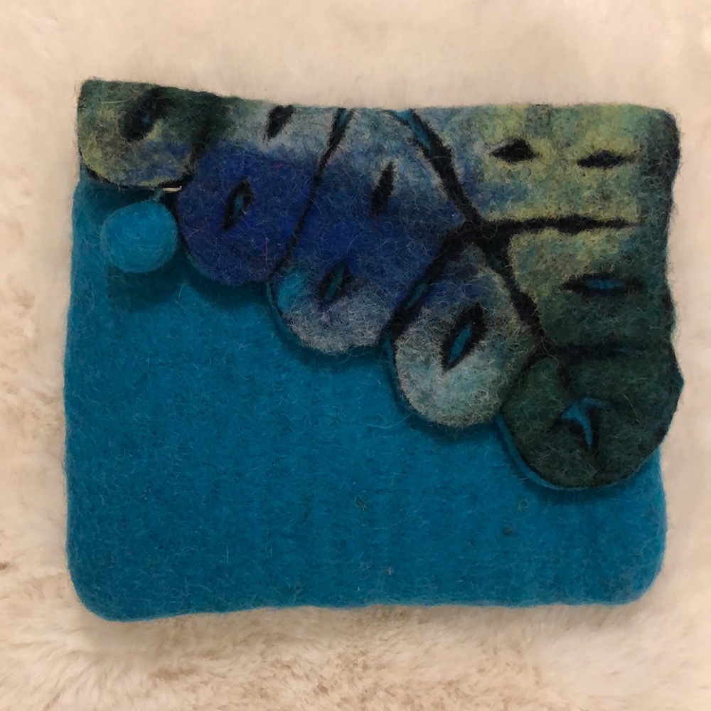 Teal & Blue Leaf Patterned Felted Coin Purse